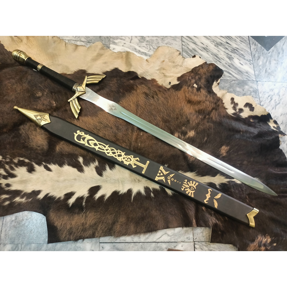 CUSTOM Hand Forged Stainless Steel The LEGEND of ZELDA Full Tang Skyward Link's Master Sword with Scabbard-Costume Armor