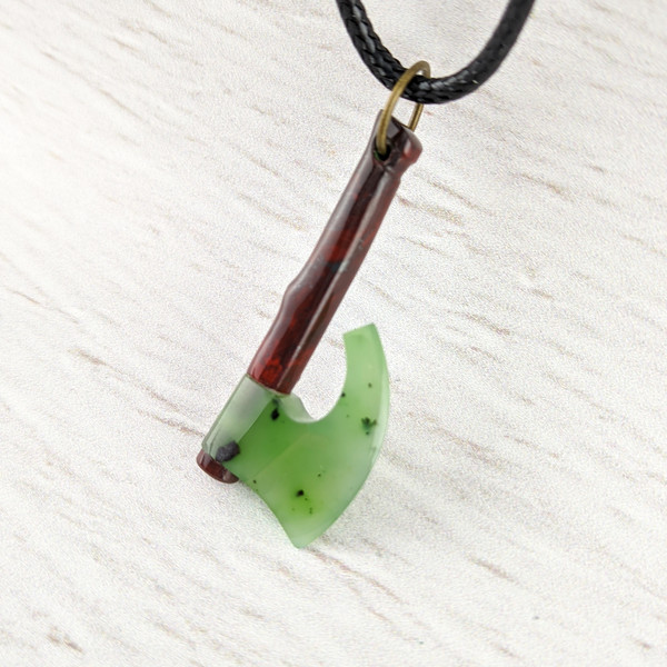 ax pendant made of red jasper and green jade (4)