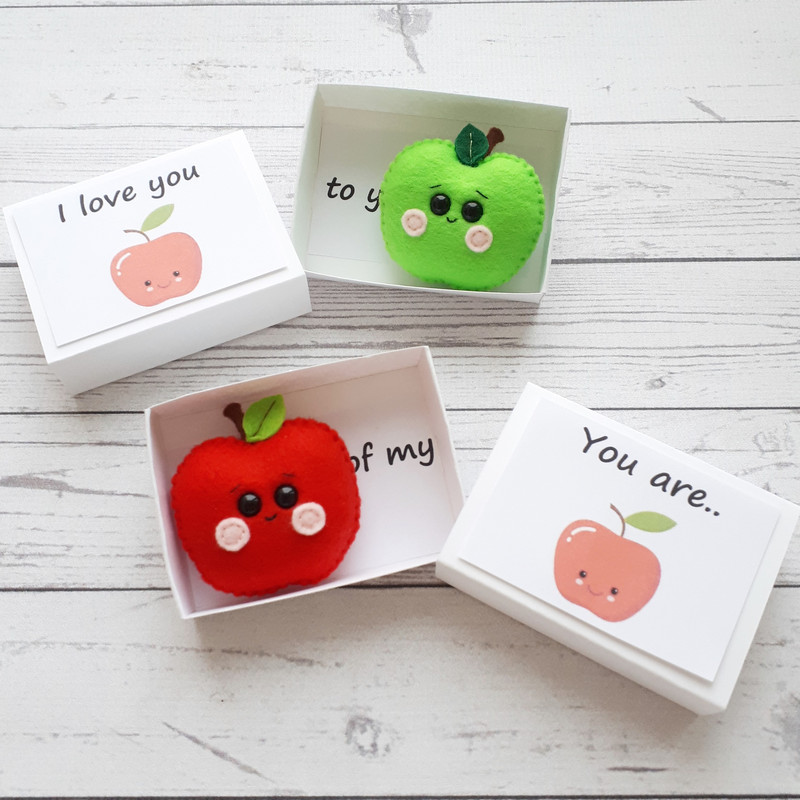 Apple-Long distance-boyfriend-gift-2