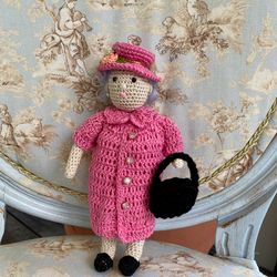 crochet doll Queen Elizabeth Queen doll measures approx 8 inches crocheted