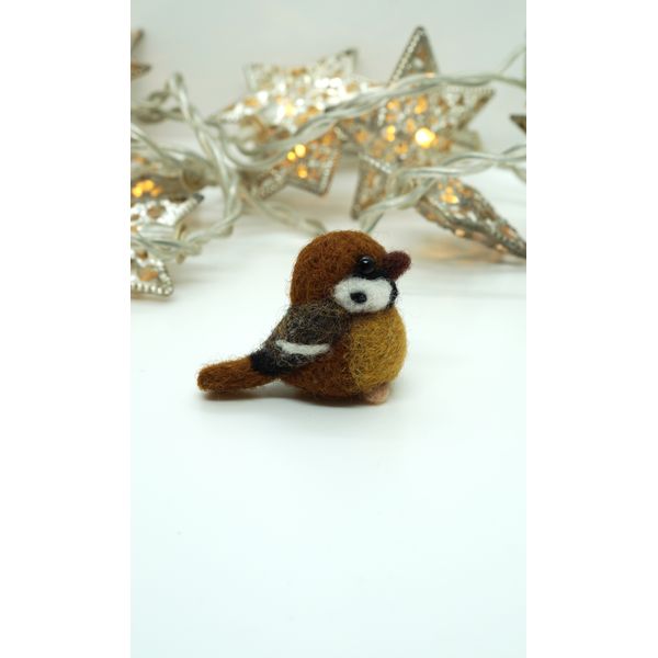 wool-sparrow-miniature-1