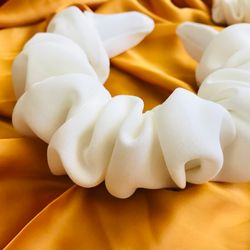 white viscose crown hair band without pressure, headband bride to be bridal hen wedding party