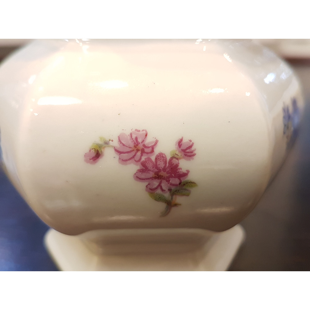 2 USSR Porcelain Vase painting gilding Dmitrovsky porcelain factory Verbilki 1948.jpg