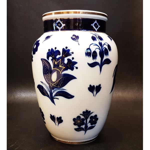 2 Vintage Porcelain Vase FLOWERS Cobalt Gilding LFZ USSR 1950s.jpg