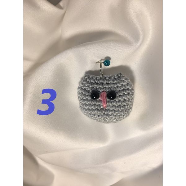 Cute-light-grey-amigurumi-owl-number-3-with-litlle-black-eyes-crochet-charms-handmade-keyrings-Eyeletshop-handmade-Eyeletshop-amigurumi.jpg