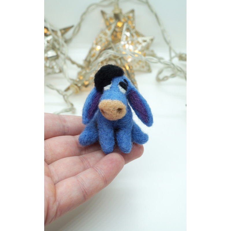 Eeyore-miniature-handmade-1