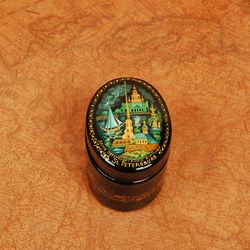 St Petersburg lacquer box hand painted small Russian souvenir