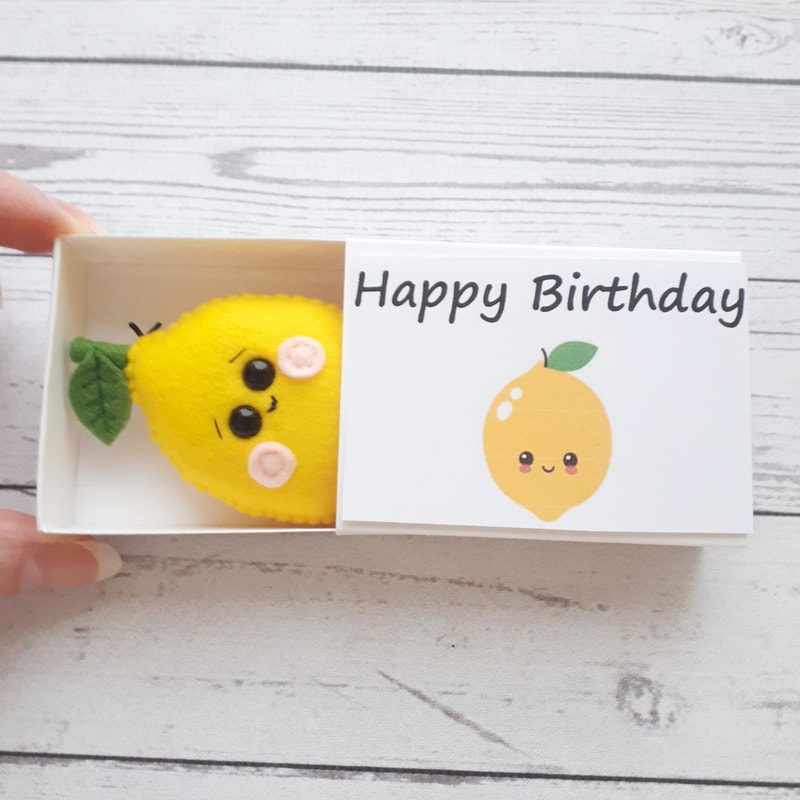Fake-lemon-pun-birthday-card