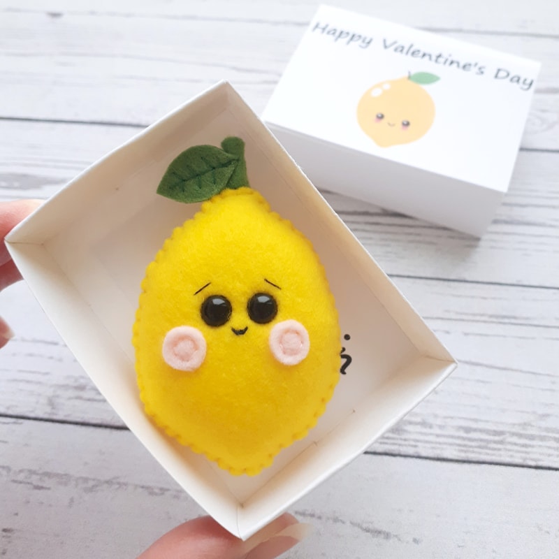 Fake-lemon-Valentines-day-gift-for-her