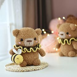 crochet pattern chubby bear, easy crochet pattern toy, animal pdf, squishmallow bear, crochet bee