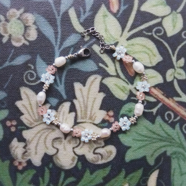 Pearl-bead-bracelet_22-11-11_22-41-53-394.jpg