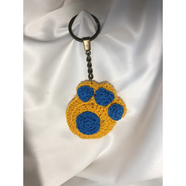 Amigurumi-Crochet-yellow-cat-paw-number-1-Handmade-key-bag-photo-1.JPG