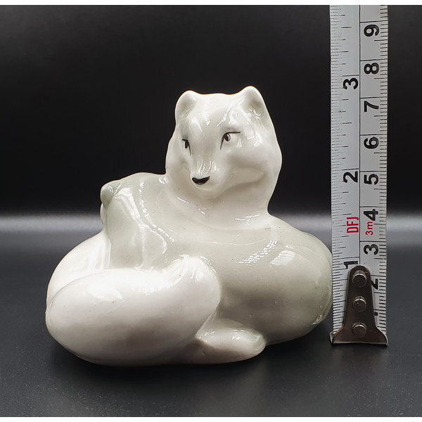 12 Vintage Porcelain Figurine Arctic Foxes USSR 1950s.jpg