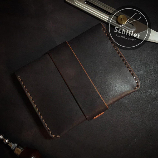 leather cardholder.jpg