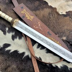 Beautiful Engraved Hand forged Longsword, Handmade Chisel Engraved/Hand Engraved Roman gladius viking sword