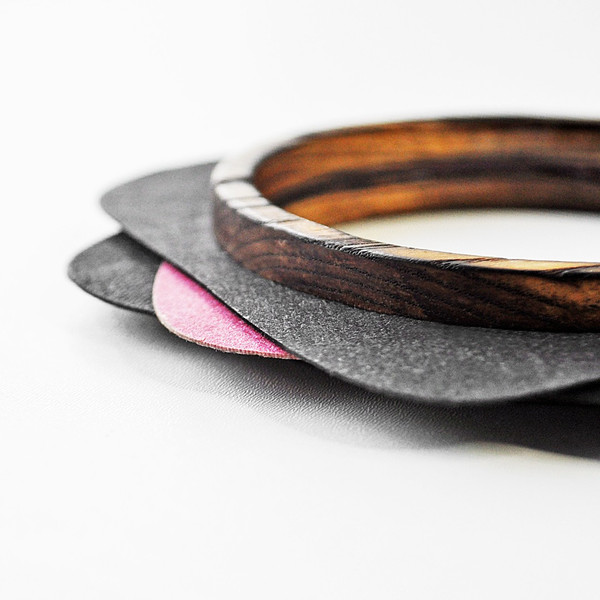 bracelet made of wood and black red craft textile 4