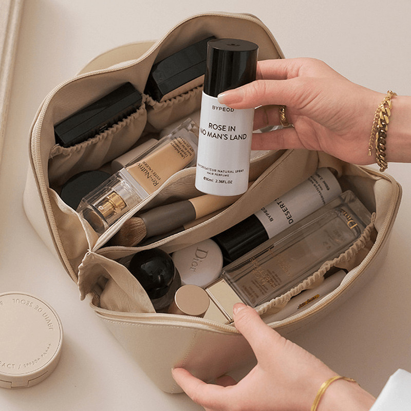 largecapacitymakeuptravelcosmeticbag2.png