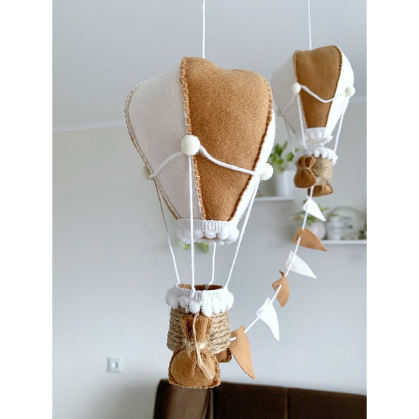 hot-air-balloon-nursery-hanging-decoration-2.jpg