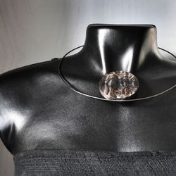 Gray choker necklace