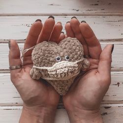 Crochet plush heart in mask, pattern PDF and video tutorial small stuffed ornament