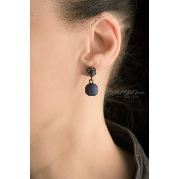 studs-earrings-blueberries-and-leaves-polymer-clay.jpg