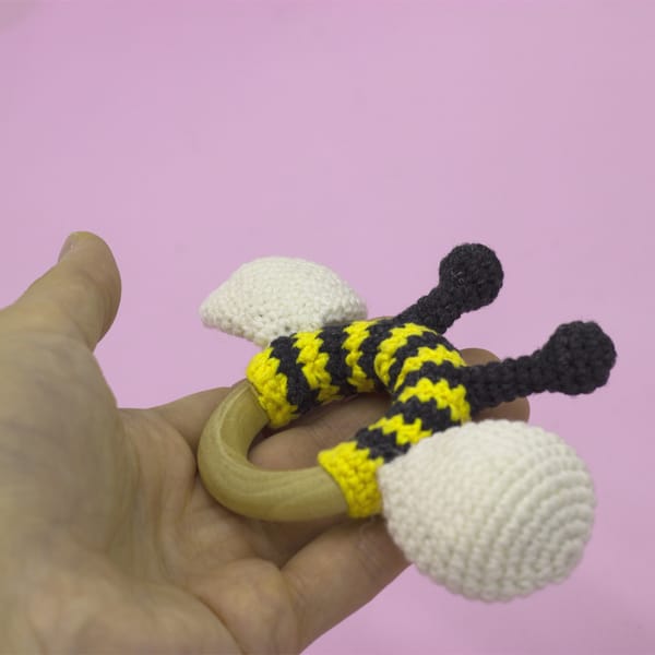 Crochet bumble bee pattern, baby rattle honey bee, teething - Inspire ...