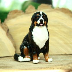figurine Bernese Mountain Dog , Porcelain statuette