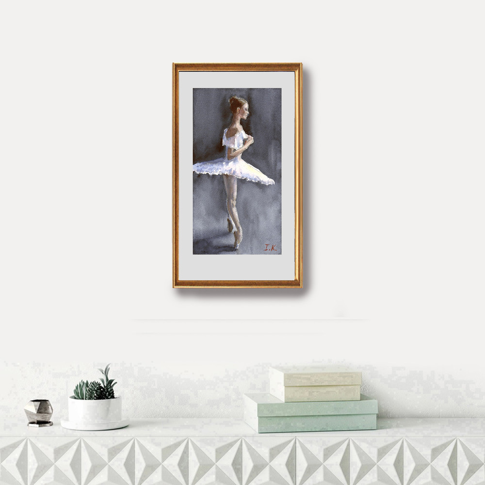 ballerina 1 frame 1.jpg