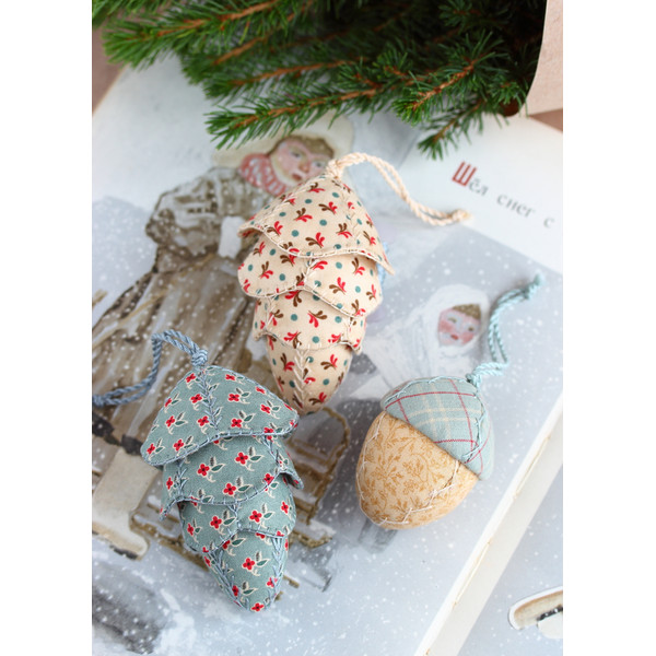 acorn and pine cone christmas ornament sewing pattern-5.JPG