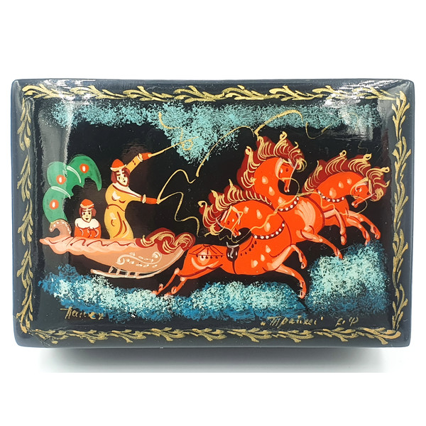 2 Vintage PALEKH Lacquer Box RUSSIAN TROYKA Hand Painted Signed USSR 1970s.jpg
