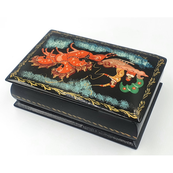 5 Vintage PALEKH Lacquer Box RUSSIAN TROYKA Hand Painted Signed USSR 1970s.jpg