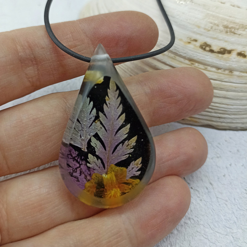 purple and yellow necklace___.jpeg