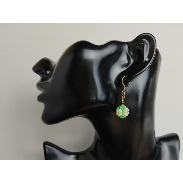 ball daizy earrings dangle drop earrings green earrings.jpg