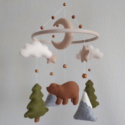 Woodland baby mobile, forest nursery decor, bear crib mobile, baby shower gift, pregnancy gift, expecting mom gift