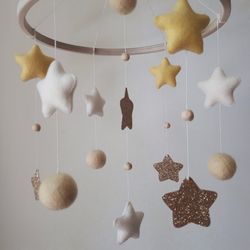 Star & felt balls baby crib mobile, nursery decor, pregnancy gift