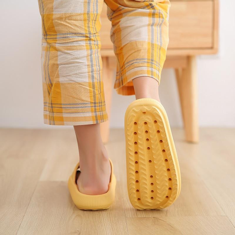 supersoftevathickplatformslidesminimalistandcomfortableindoorbathroomnonslipslippers3.png