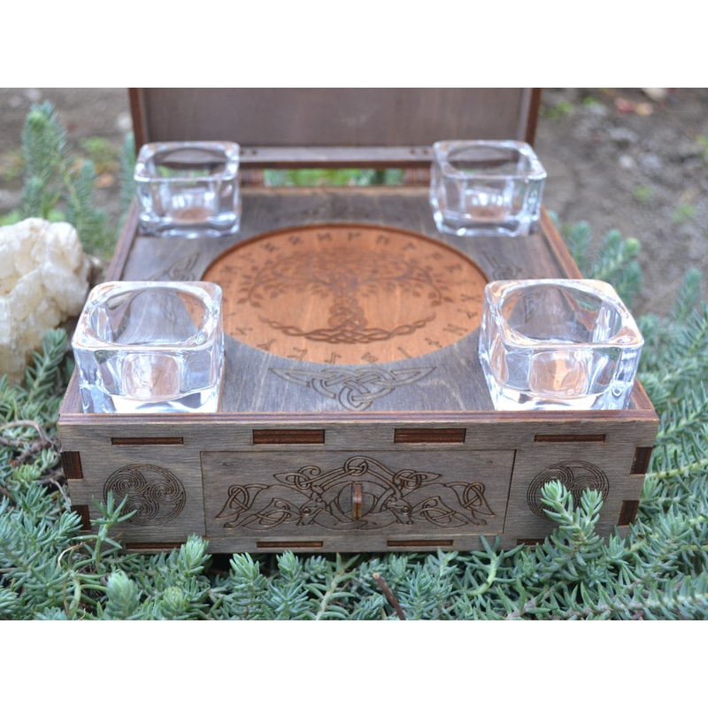 Portable altar for norse rituals with Hel. Norse pagan altar | Inspire ...