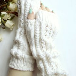 Knitted white wool mittens in medium length. Hand-knitted fingerless mittens.