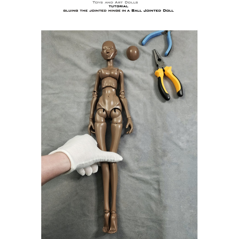 Gluing-the-jointed-hinge-in-a-bjd-2.jpg