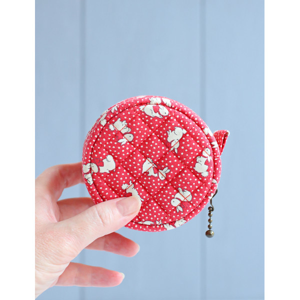 round-zipper-pouch-sewing-pattern-2.jpg
