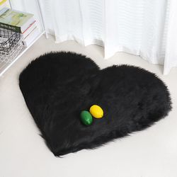 heart shaped area rug, plush faux-fur carpet for living room & bedroom, home decor