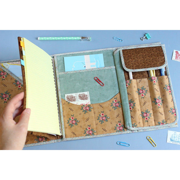 travel-organizer-notebook-cover-sewing-pattern-5.JPG