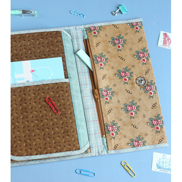 travel-organizer-notebook-cover-sewing-pattern-10.JPG
