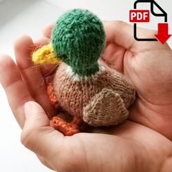 Wild duck knitting pattern. English and Russian.