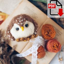 Little Barn owl knitting pattern. Knitted woodland owl step-by-step tutorial. DIY home decor. English and Russian PDF.