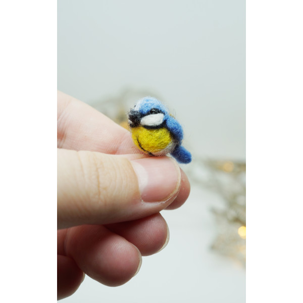 Tiny needle felted blue tit, miniature bird, handmade titmou