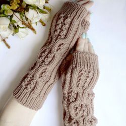 Wool Cable knit mittens for women. Knitted hand warmers.