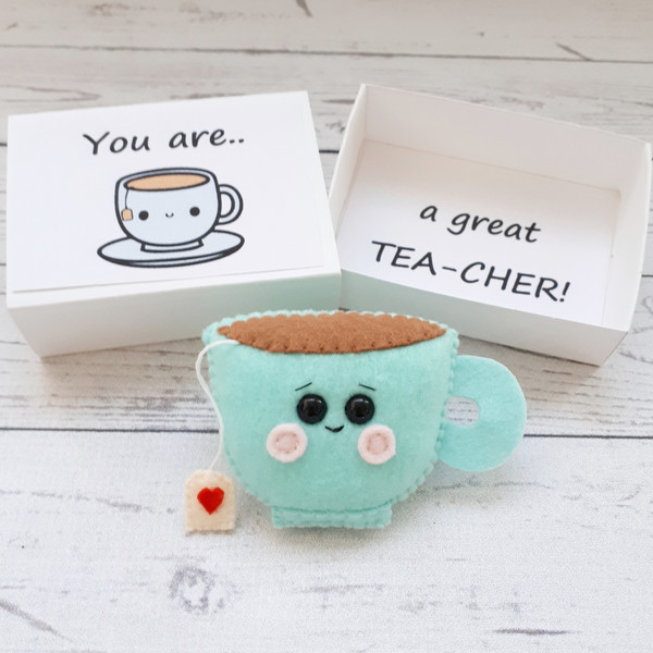 Blue-tea-cup-Greeting- teacher-card