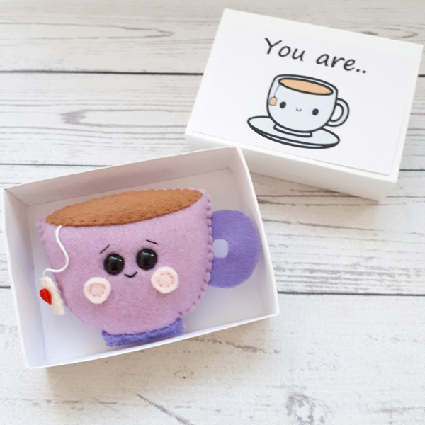 Purple-tea-cup-Greeting-card