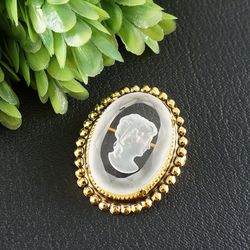Clear White Intaglio Brooch Vintage Glass Lady Girl Intaglio Cameo Gold Oval Victorian Brooch Pin Woman Jewelry 7629